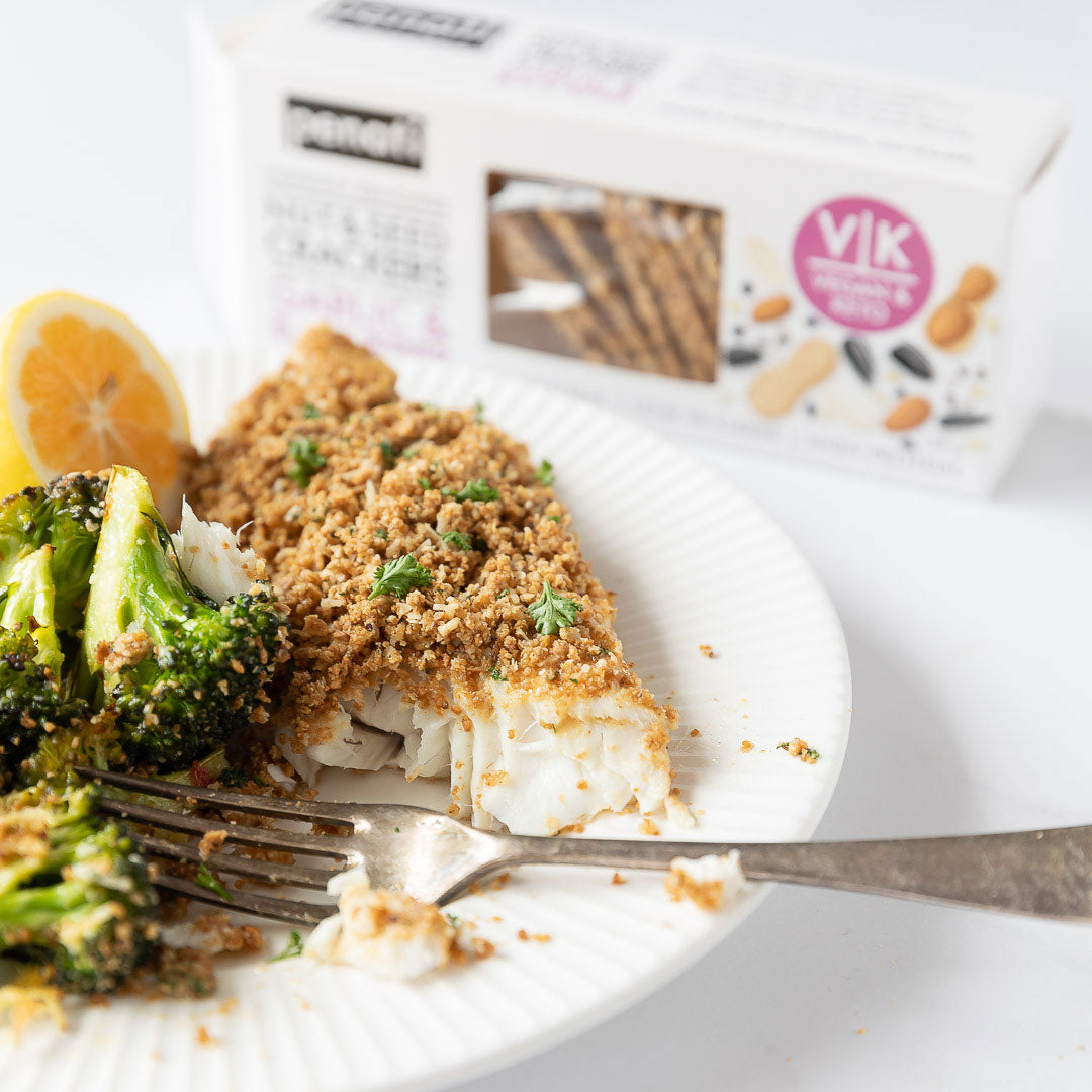 Penati Keto Nut & Seed Crackers - Garlic & Black Pepper 120g