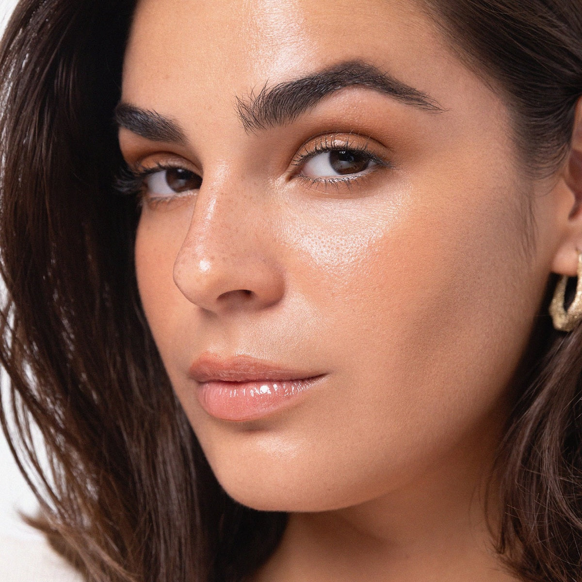 Jojoba Eye Pencil - Clay shade and application