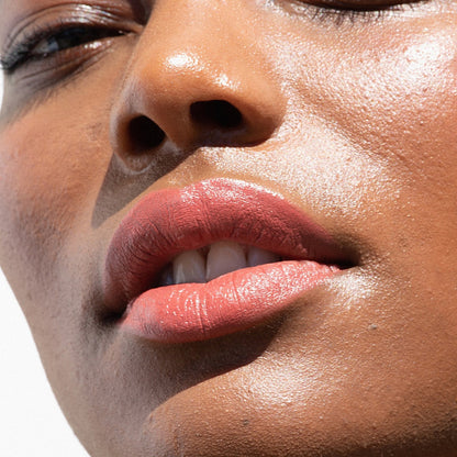 Coco Crayon - Charm shade and application