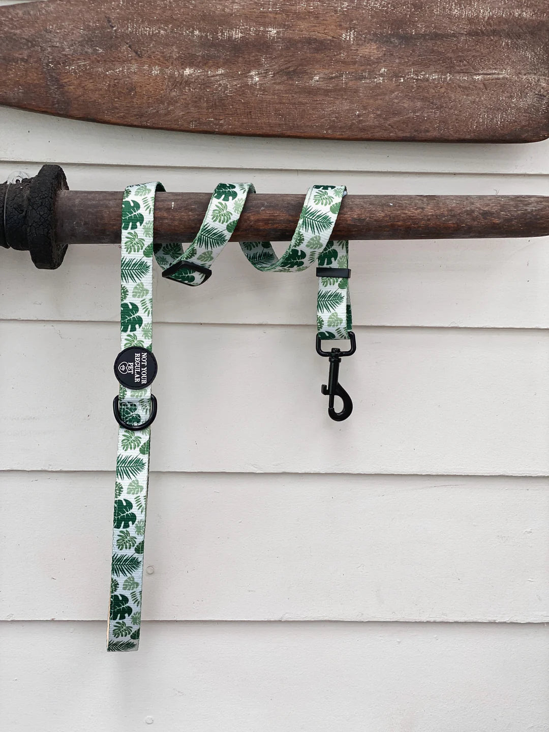 I Beg Your Garden Adjustable Leash