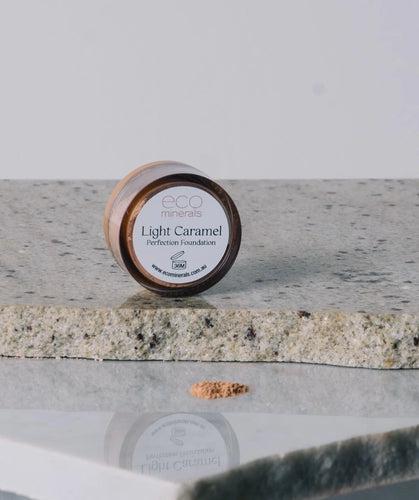 Perfection Dewy Mineral Foundation - Light Caramel