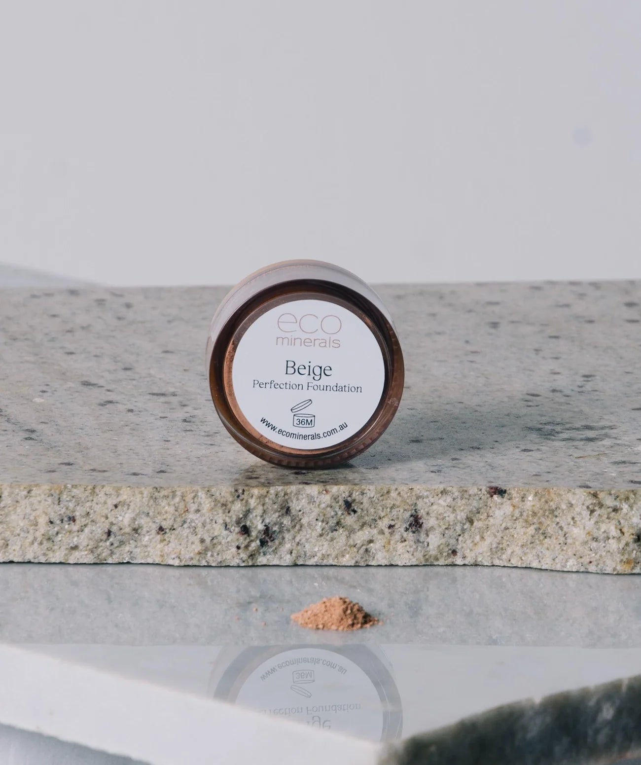 Perfection Dewy Mineral Foundation - Beige